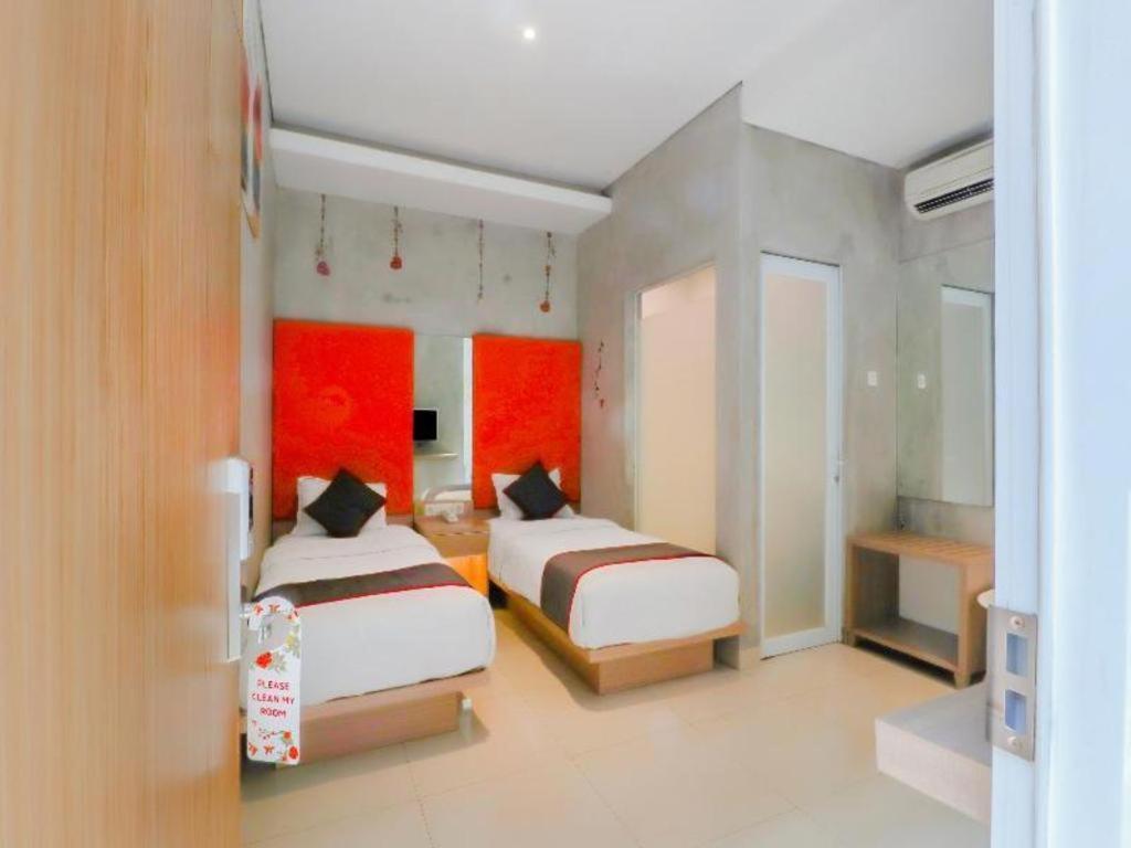 Collection O 31 The Batik Bed And Coffee Bandung Hotel Exterior photo